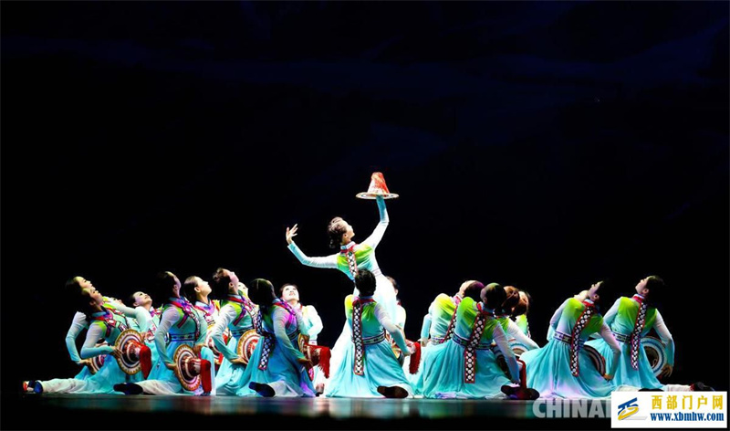 甘肃张掖:“如意甘肃·多彩非遗”在张掖展演(图1) 甘肃张掖:“如意甘肃·多彩非遗”在张掖展演(图1)