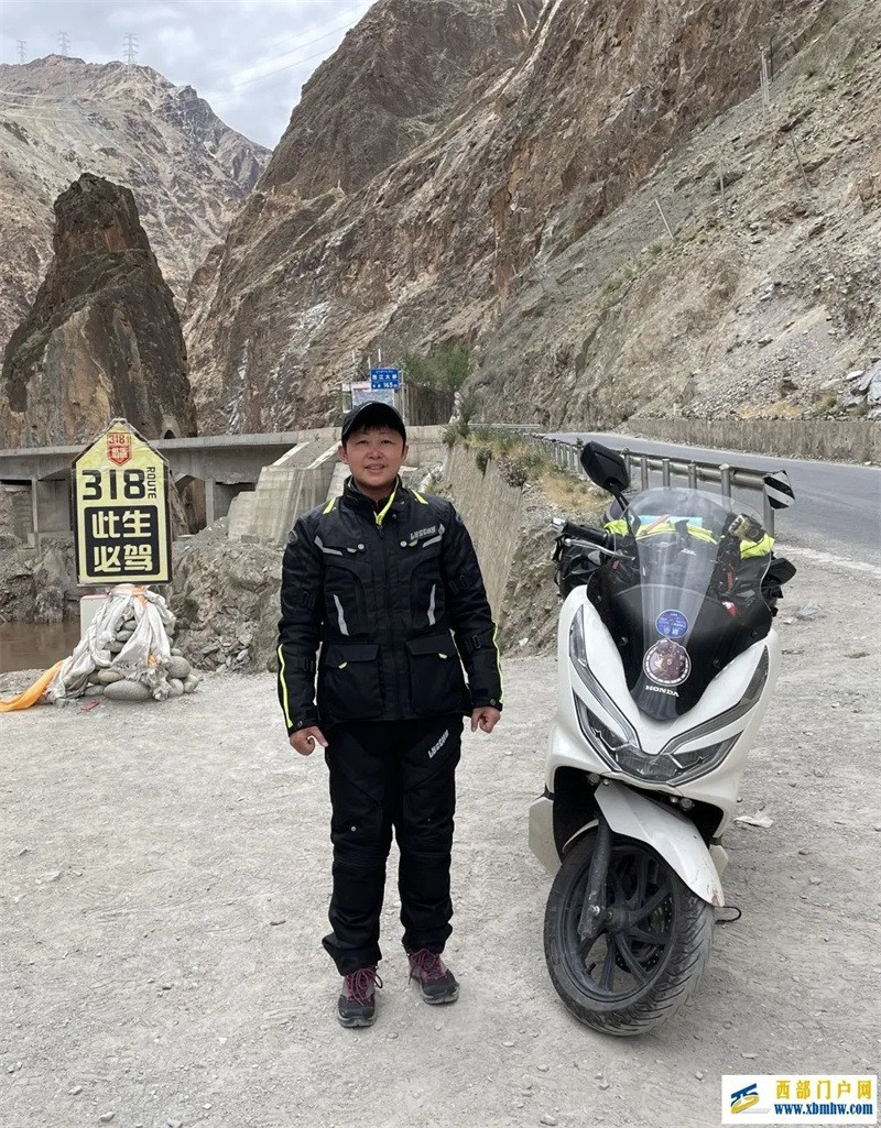 不被定义的PCX女骑:驶入西藏,活出与众不同(图1) 不被定义的PCX女骑:驶入西藏,活出与众不同(图1)