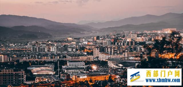 西部5省楼市已拉大差距重庆四川领跑,云南掉队,贵州超过广西(图1) 西部5省楼市已拉大差距重庆四川领跑,云南掉队,贵州超过广西(图1)