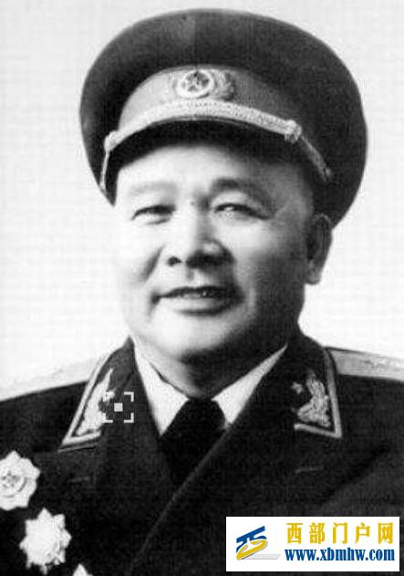 徐海东与王震相交34年,徐海东临终留遗言:我死后一定要通知王震(图1) 徐海东与王震相交34年,徐海东临终留遗言:我死后一定要通知王震(图1)