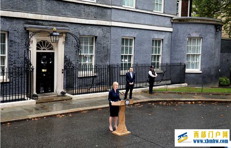 仅45天,特拉斯辞职了(图1) 仅45天,特拉斯辞职了(图1)