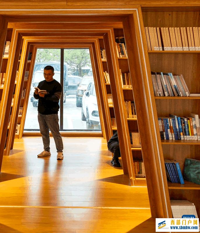 西藏墨脱:书香飘洒“秘境莲花”(图2) 760a33c2c511e416ed337e4065a47f64_f44d305ea48e2791a99624.png