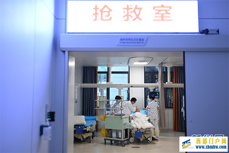 “医”路同行的“90后”护士夫妻(图2) “医”路同行的“90后”护士夫妻(图2)