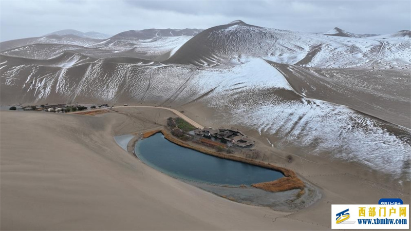 敦煌：镶嵌在沙漠里的绿宝石(图3)