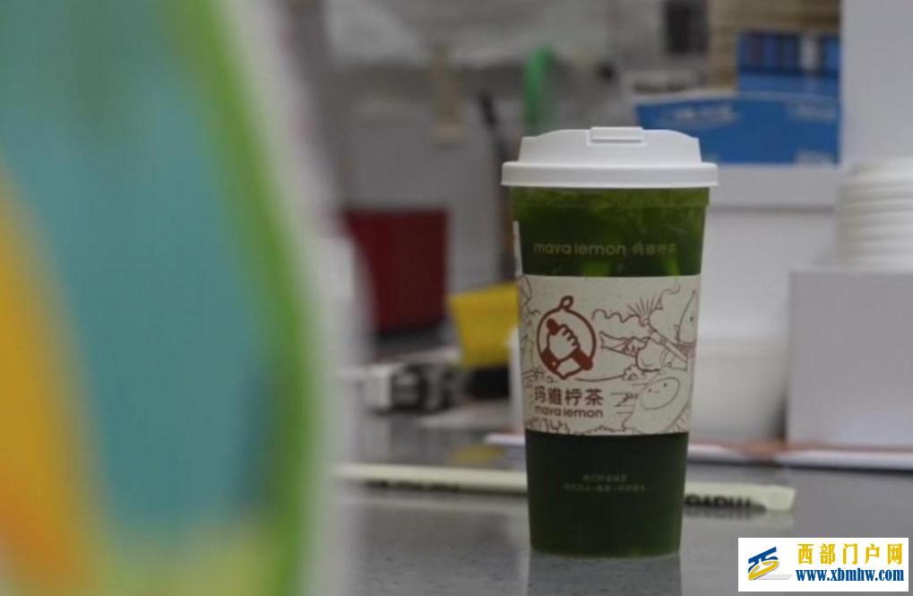 “泰味”与“中式”的双向奔赴：新式茶饮跨国圈粉(图1)