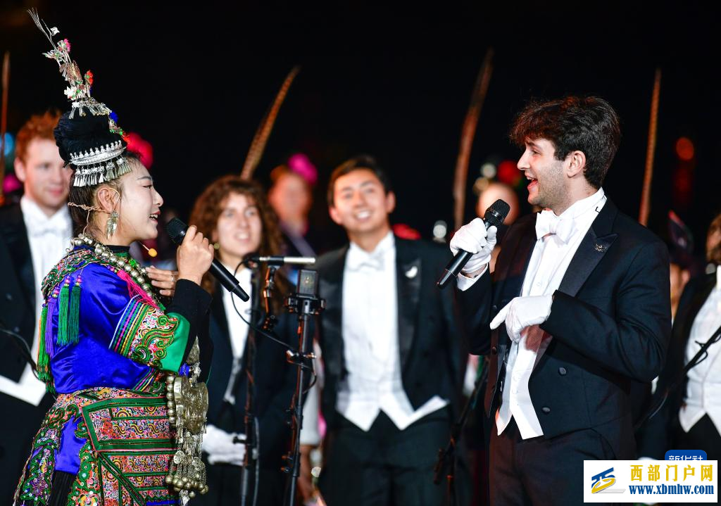 侗族大歌与阿卡贝拉和鸣 唱响中美民心相通乐章(图2)
